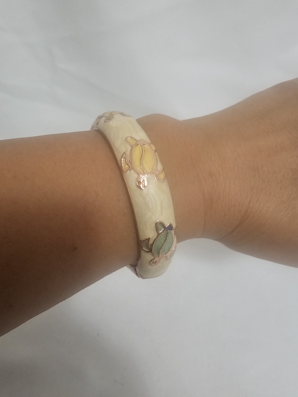 Ivory Enamel Honu (Turtle) Bangle Bracelet - Women Jewelry